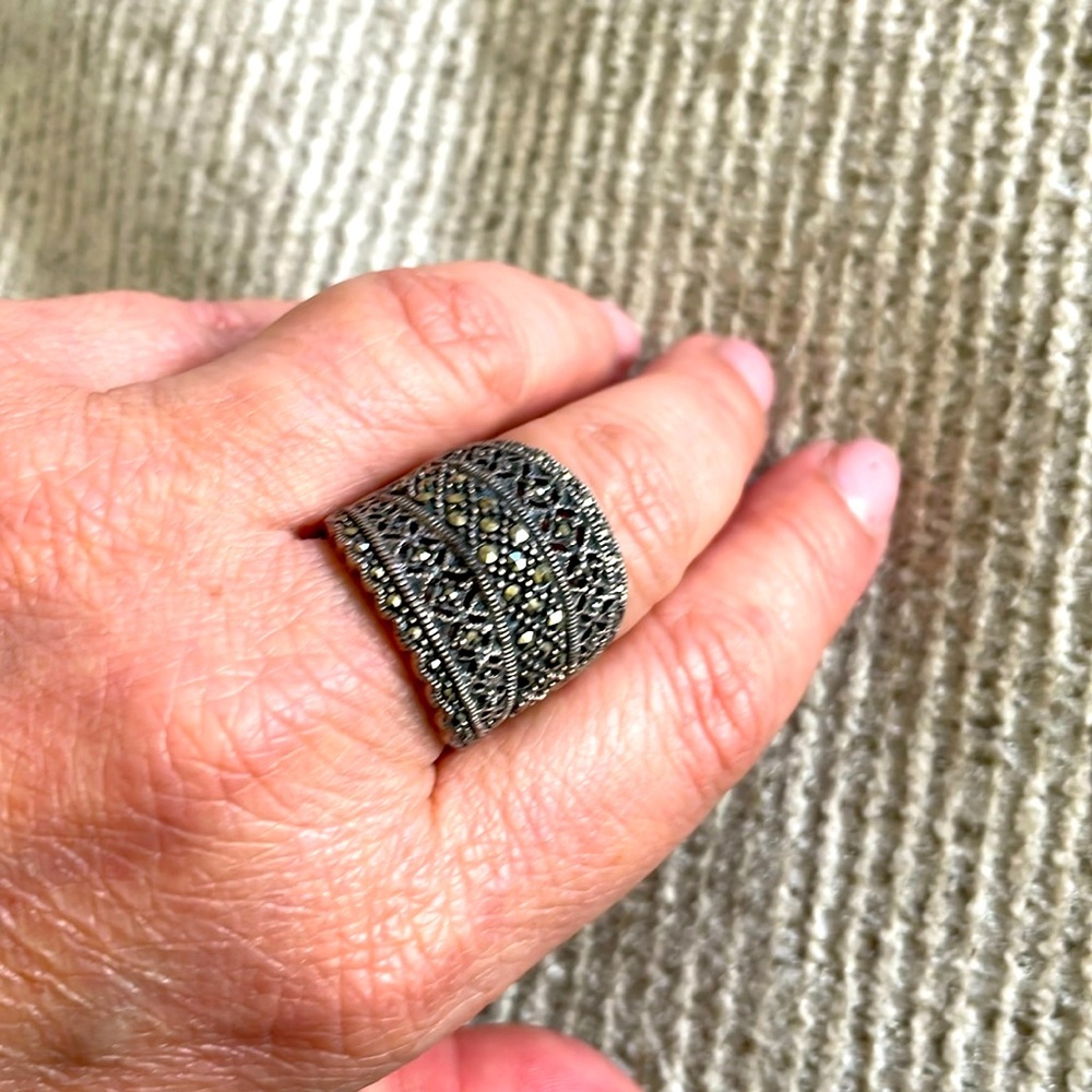 Sterling silver wide band. Vintage 925 with Marcasite stones size 8.